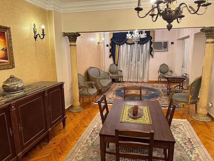 2 bedroom Cairo property zamalek rent dining area