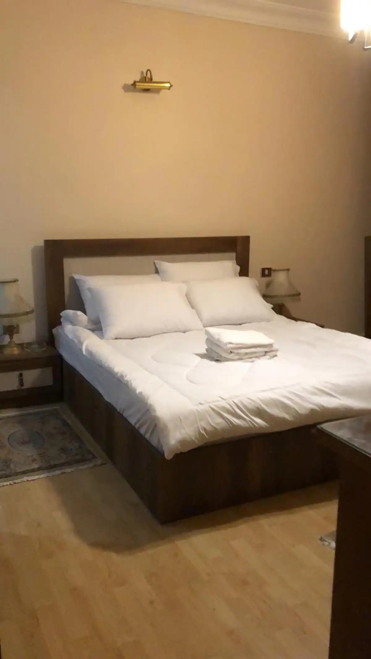 Zamalek 2 bedrooms rent in Cairo main bedroom